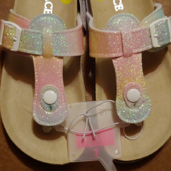 LAST PAIR Children's Place Sandals Size 3 - Picture 2 of 3